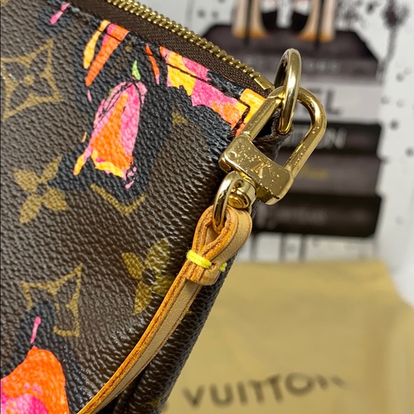 Louis Vuitton limited edition 🌹 rose 🌹 bag - Picture 7 of 8